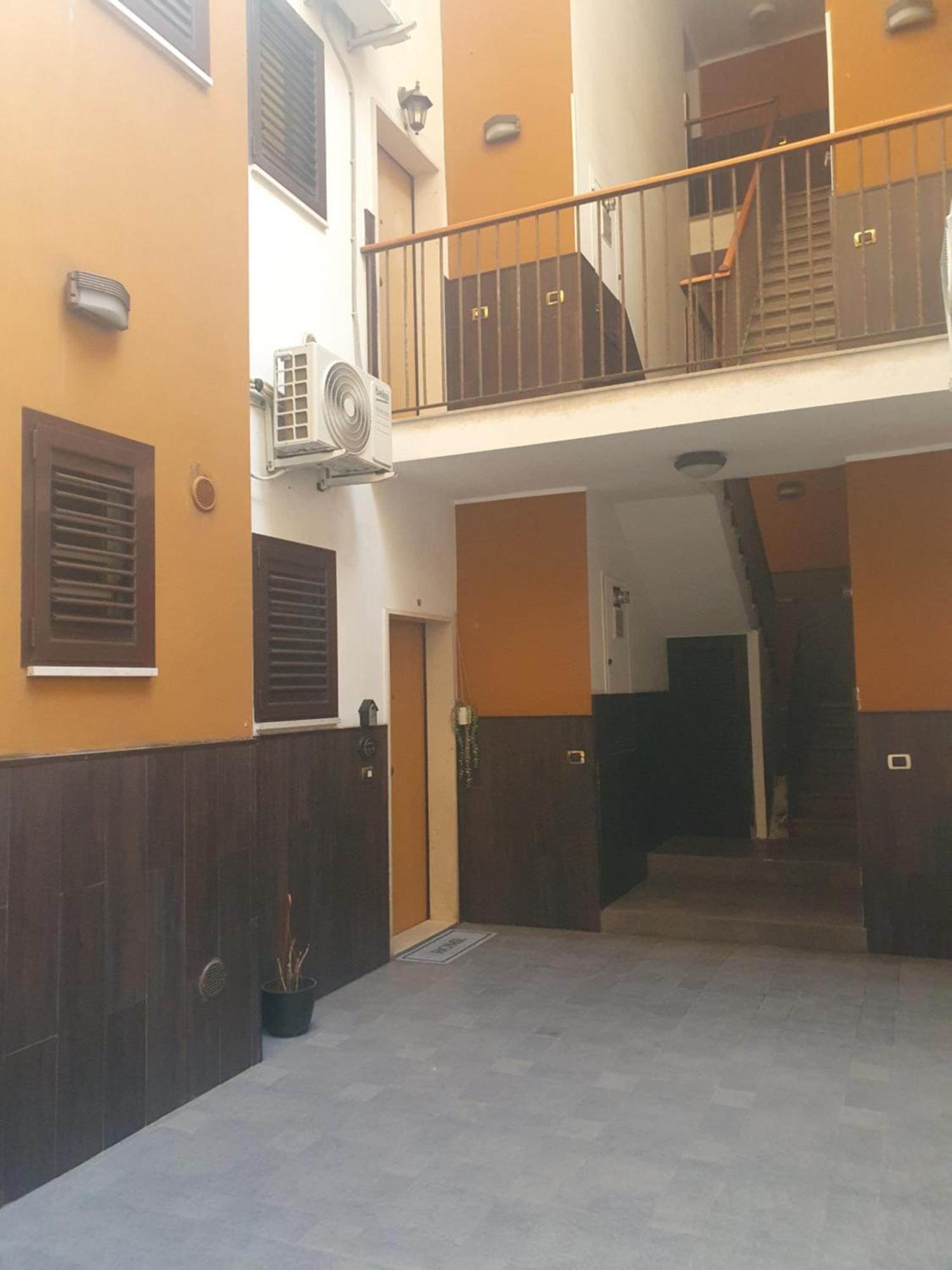La Dimora Di Don Vito - Appartamento Confortevole Bari Exterior photo