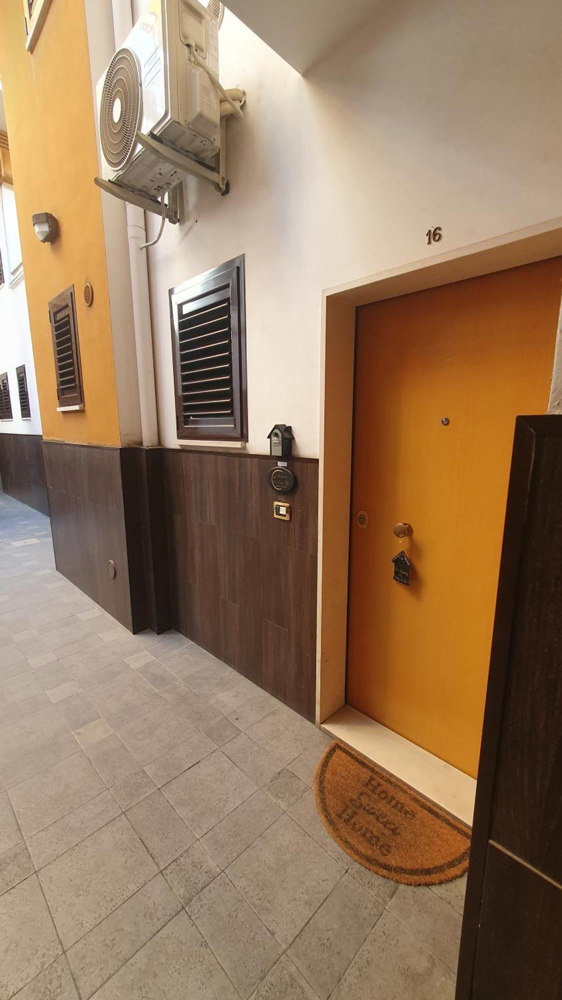 La Dimora Di Don Vito - Appartamento Confortevole Bari Exterior photo